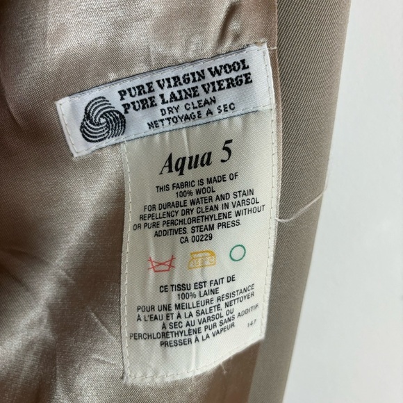 AQUASCUTUM Sz 38R Wool Lined Many  Pockets Slit in Back Buttoned Trenchcoat - Picture 11 of 16